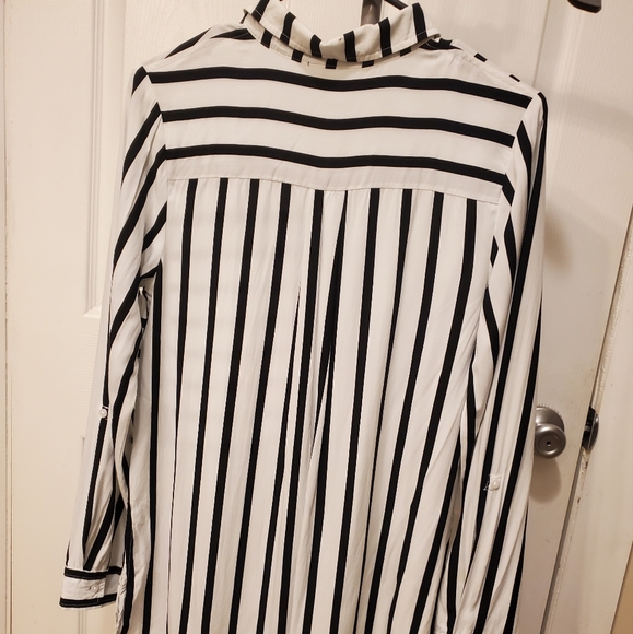 Shirt - Picture 2 of 4